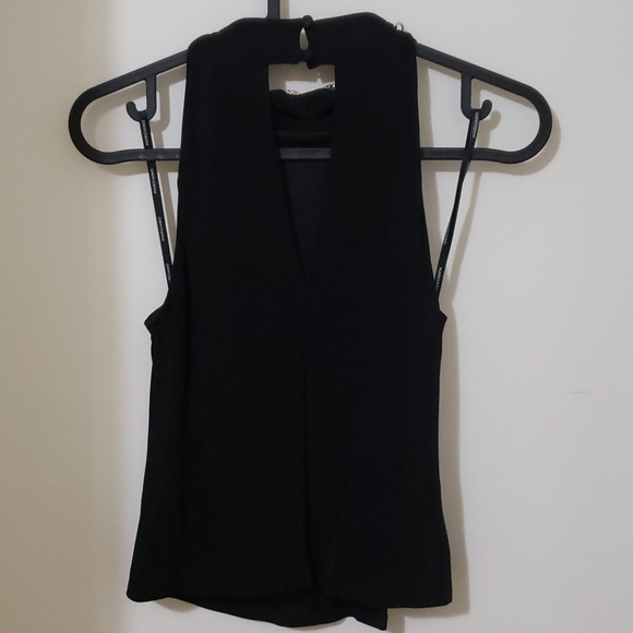 Marciano Black Top NWOT 🌺 - Picture 5 of 5
